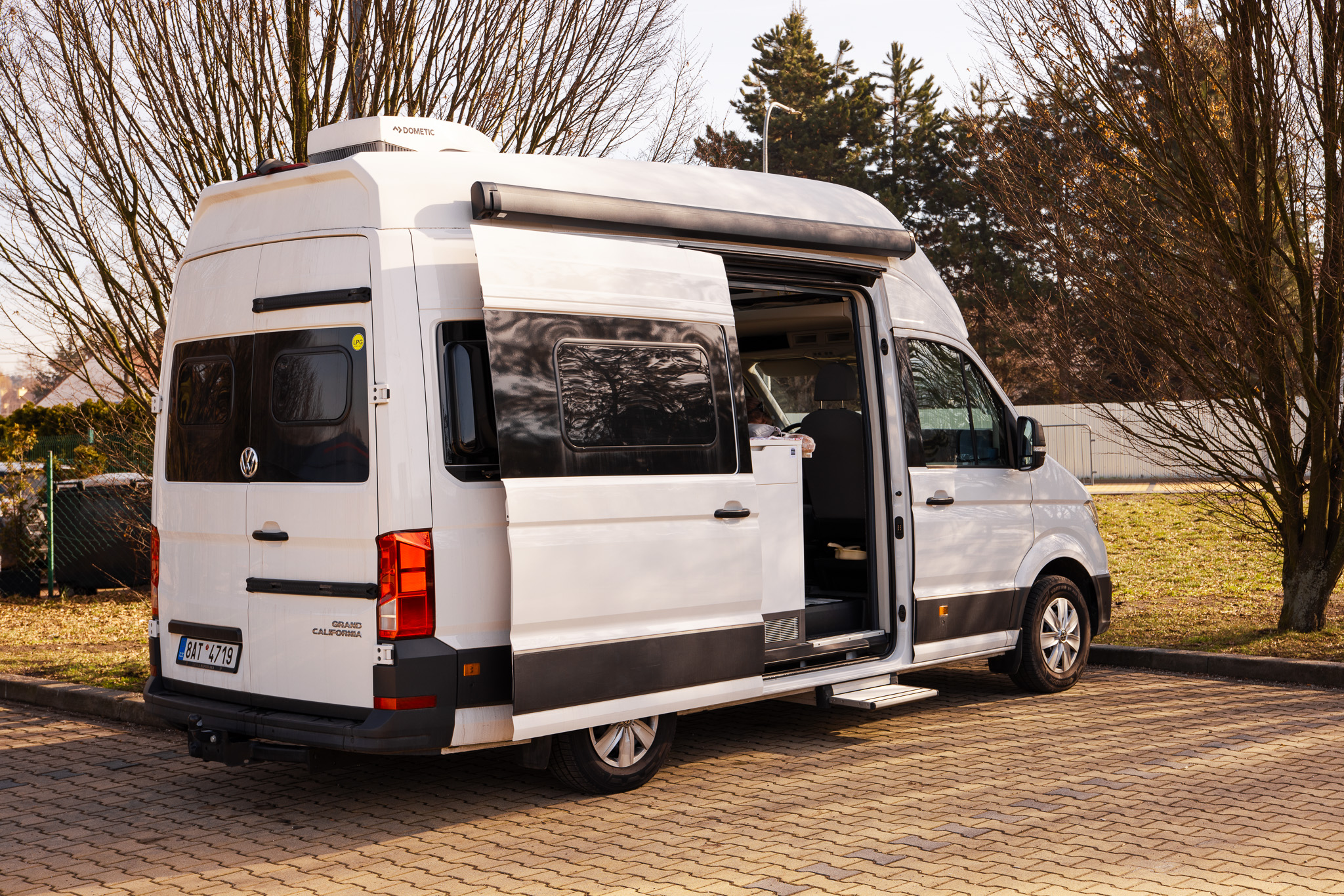 Pronájem obytňáku Volkswagen Grand California